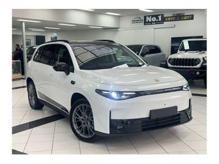 2026  Leapmotor C10 Sports+ SUV (White) New Car Thumbnail